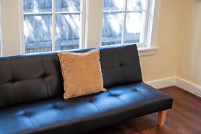 Gilded Carriage Haus With Hot Tub