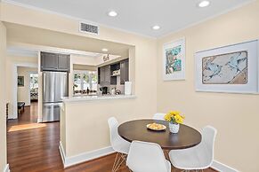 Gilded Carriage Haus With Hot Tub