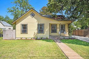 Holiday 505 Hot Tub Walk to Main