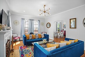 Holiday 505 Hot Tub Walk to Main