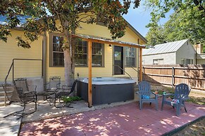 Holiday 505 Hot Tub Walk to Main