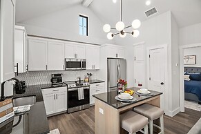 Fred's Joint With Hot Tub