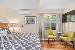 Flower Haus-hot Tub 6 Blks to Main