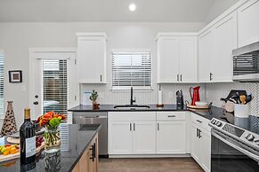 Serengeti New Build With Hot Tub