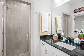 Serengeti New Build With Hot Tub