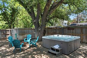 Heart Haus-hot Tub-5 Bks to Main