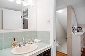 Heart Haus-hot Tub-5 Bks to Main