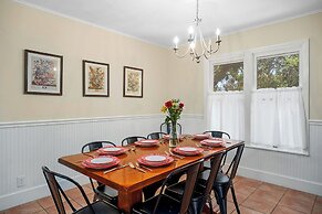 Heart Haus-hot Tub-5 Bks to Main