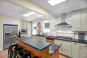 Heart Haus-hot Tub-5 Bks to Main