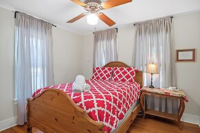 Heart Haus-hot Tub-5 Bks to Main