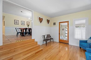 Heart Haus-hot Tub-5 Bks to Main