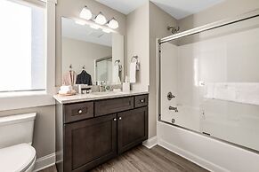 539 Bay St. Lake View Condo Unit 203E