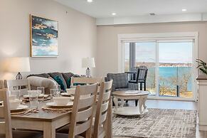 539 Bay St. Lake View Condo Unit 203E