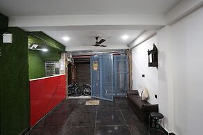 Hotel Twamev Couple Friendly Laxmi Nagar