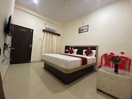 Goroomgo Nath Palace Varanasi