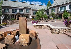 Highlands Slopeside Townhome #18 3 Bedroom Condo by RedAwning