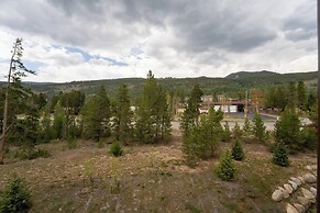 Clearwater Lofts #302, Building 3 By Summit County Mountain Retreats