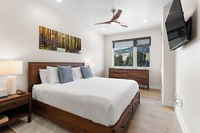 Clearwater Lofts #302, Building 3 By Summit County Mountain Retreats