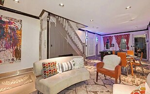 Stylish 4 Bedroom Home Near Philadelphia