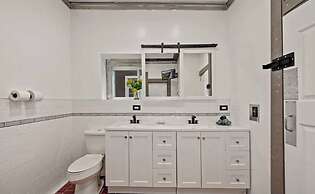 Stylish 4 Bedroom Home Near Philadelphia