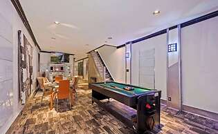 Stylish 4 Bedroom Home Near Philadelphia