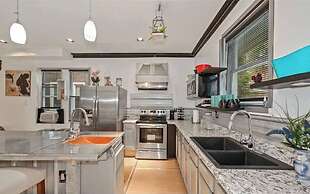 Stylish 4 Bedroom Home Near Philadelphia