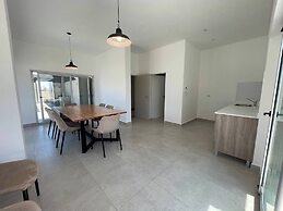 Spacious Studio in Caballito - Comfort and Location