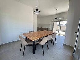 Spacious Studio in Caballito - Comfort and Location