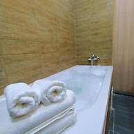 Mayflower Grande Suite Hotel