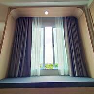 Mayflower Grande Suite Hotel