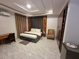 De James Hotels & Suites