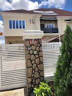 De James Hotels & Suites