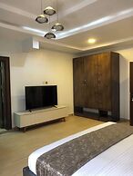 De James Hotels & Suites