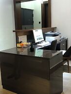 De James Hotels & Suites