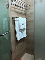 De James Hotels & Suites