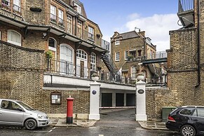 Unique Gem in Kensington