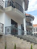 Beautiful 2-bed Apartment in Akright City Bwebajja