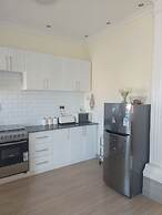 Beautiful 2-bed Apartment in Akright City Bwebajja