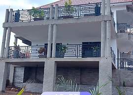 Beautiful 2-bed Apartment in Akright City Bwebajja