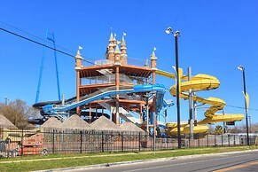 Ic 209 Comal Escape 2 Bedroom Condo by RedAwning