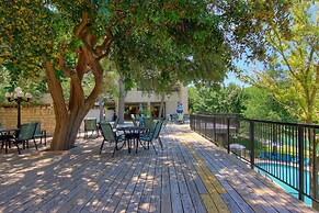 Ic 209 Comal Escape 2 Bedroom Condo by RedAwning
