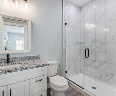 Sunshine And Flip Flops Sp114 4 Bedroom Home by RedAwning