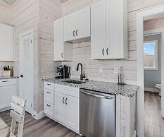 Sunshine And Flip Flops Sp114 4 Bedroom Home by RedAwning