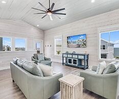 Sunshine And Flip Flops Sp114 4 Bedroom Home by RedAwning