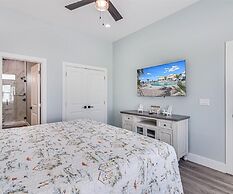 Sunshine And Flip Flops Sp114 4 Bedroom Home by RedAwning