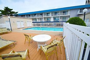 Amber Waves 300 3 Bedroom Condo by RedAwning