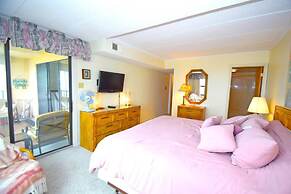 Amber Waves 300 3 Bedroom Condo by RedAwning