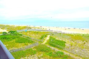 Amber Waves 300 3 Bedroom Condo by RedAwning