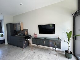 River View Guest House, Jacuzzi, Boat, Fire Hire