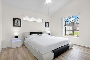 Glamorous House in DISNEY AREA Heated Private Pool